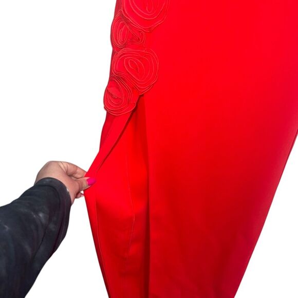 Amanda Uprichard X Revolve Wolfe Maxi Gown In Crimson Red Rosettes - Picture 6 of 10